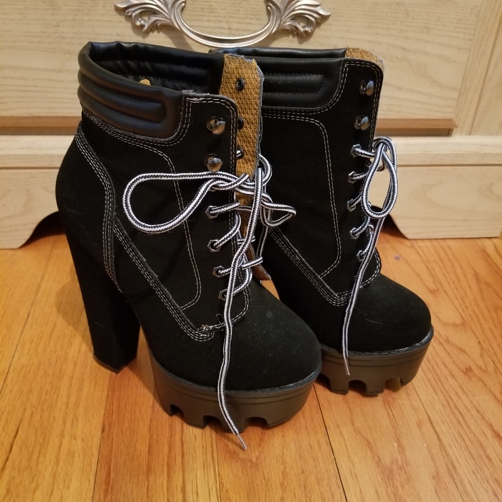 Platform boots